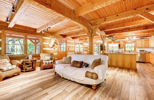 Sebring Cabin | Spacious Sebring Family Cabin w/Fun Barn + Yard!