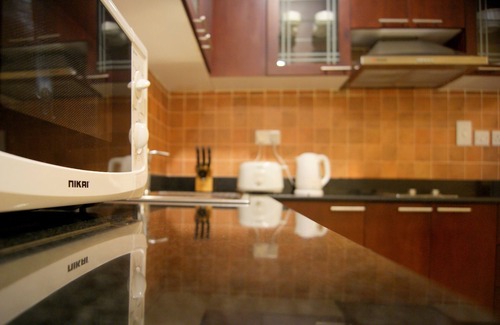 Dubai Bed & Breakfast | Spacious serviced Studio Al Muhaisnah 5' to airport