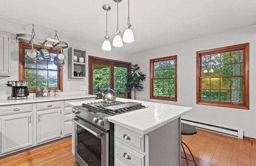 Banner Elk Ski Chalet | Spacious Ski Chalet: Winter Wonderland w/Hot Tub & Sauna Close to Beech & Sugar