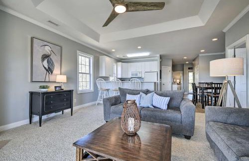 St. James Apartment | Spacious Southport Condo with Balcony!