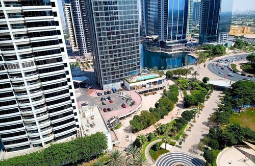Jumeirah Lake Towers Apartment | Spacious Studio apartment in the Heart of JLT