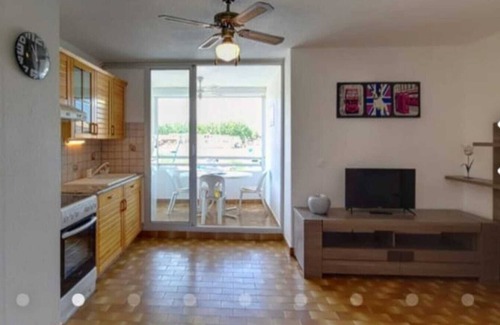Saint-Cyprien Plage Apartment | Spacious Studio Cabin, summer swimming pool, secure, assigned parking