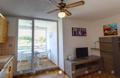 Saint-Cyprien Plage Apartment | Spacious Studio Cabin, summer swimming pool, secure, assigned parking
