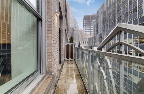 Financial District Apartment | Spacious Studio In Downtown NYC