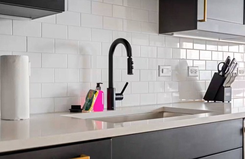 Tampa Apartment | Spacious Studio in Midtown/Free Pool and Parking