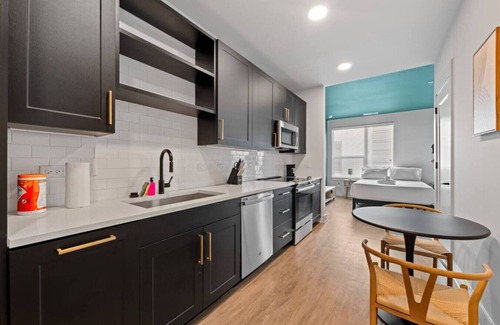 Tampa Apartment | Spacious Studio in Midtown/Free Pool and Parking