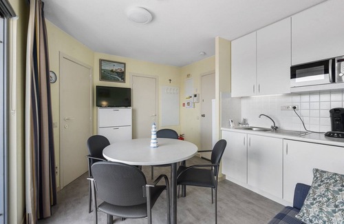 Blankenberge Apartment | Spacious studio near seafront