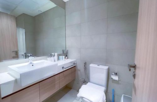 Nad Al Sheba Apartment | Spacious studio near Downtown