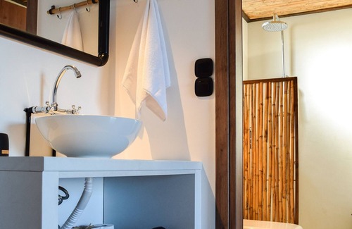Galatas Hotel | Spacious superior pool view room