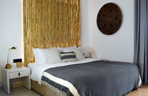 Galatas Hotel | Spacious superior room in a peaceful environment