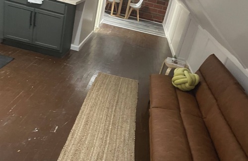 Cleveland Apartment | Spacious Third Floor Attic Apartment with and European Charm