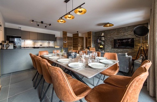 Saint-Sorlin-d'Arves Apartment | Spacious top of the range flat in the heart of the village with sauna