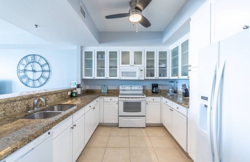 Ruskin House | Spacious Townhouse in beautiful Little Harbor Florida