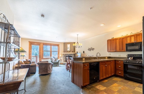 Keystone House | Spacious Townhouse in River Run w/Slope Views from Private Deck!
