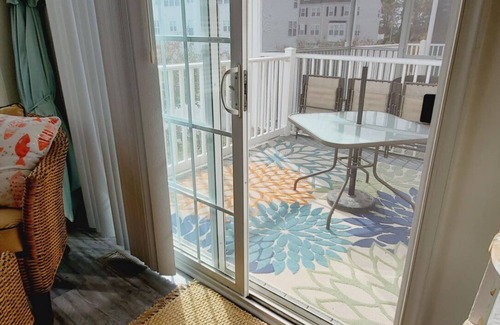 Long Neck House | Spacious townhouse near the bay and close to Rehoboth, Lewes and Bethany