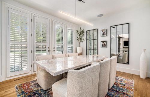 Cherry Creek House | Spacious Townhouse W Sauna, Gym & Yard