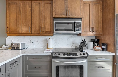 Silver Star Mountain House | Spacious Townhouse w/views - Great for bigger groups!