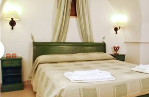Rosa Marina Bed & Breakfast | Spacious Triple Room in Ancient Masseria Near the sea in a Quiet Olive Trees