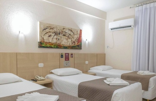 Foz do Iguacu City Centre Hotel | Spacious Triple Twin Stay Near Iguazu Falls, Itaipu Dam & Three Borders Landmark