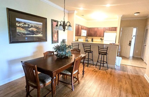Four Corners Apartment | Spacious Two Bedroom Escape with Balcony