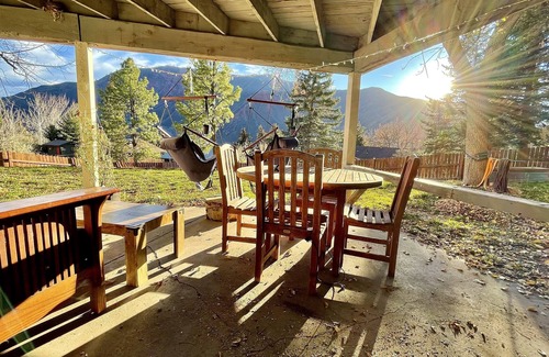 Glenwood Springs House | Spacious Unit with Stunning Mountain Views and Sunshine, minutes from Downtown!