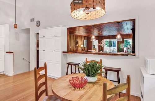 Summerhome Park House | Spacious, updated cabin in the redwoods (One month minmum)