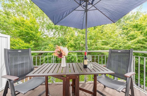 Zinnowitz Apartment | Spacious vacation apartment Achtersteven 05 with balcony in Zinnowitz close to the beach and