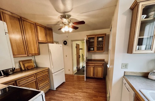 Bozeman House | Spacious Victorian Downtown Stay, Cannery District