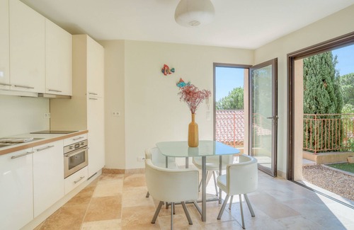 Bormes-Les-Mimosas Villa | Spacious villa with sea view and heated pool
