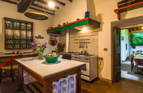 Prunetta House | Spacious Villa Retreat