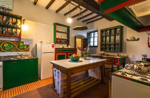 Prunetta House | Spacious Villa Retreat