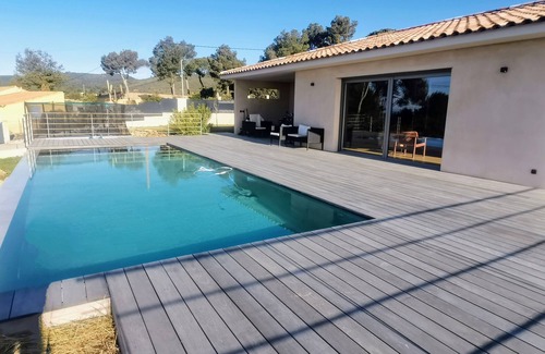 La Cadiere-d'Azur Villa | Spacious villa, 4 bedrooms, air-conditioned, infinity pool, sea and hill views!