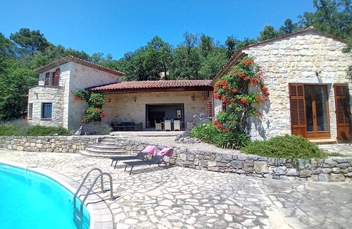 Callian Villa | Spacious Villa for 6 - amazing pool and views