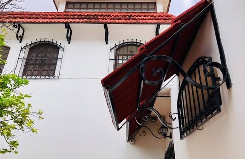 Centro Villa | Spacious Villa with Private Pool 5 Min to Downtown