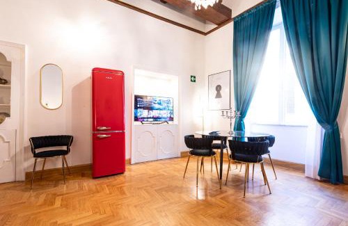 Rione IV Campo Marzio Apartment | Spanish Steps Exclusive Apartment