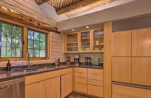 Broadmoor Cabin | Spanish-Style Home & Casita < 1 Mile to Broadmoor!