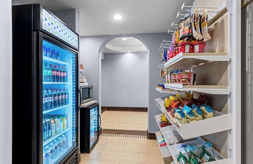 West San Antonio Hotel | Spark by Hilton San Antonio near SeaWorld