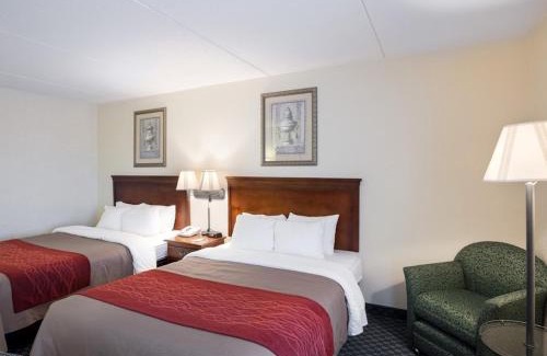 Oak Park - Northwood Hotel | Spark By Hilton San Antonio Airport