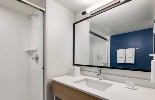 Vestal Hotel | Spark by Hilton Vestal Binghamton University Area
