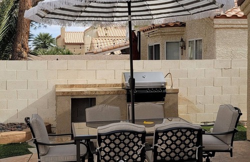 Las Vegas House | Sparkling clean and Quiet 3-bedroom home w/AC & Parking in Las Vegas