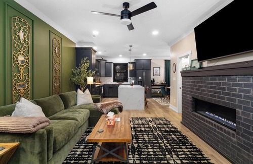 Sevierville House | Sparrows Nest - 3 King Beds w/Hot Tub & Fire Pit