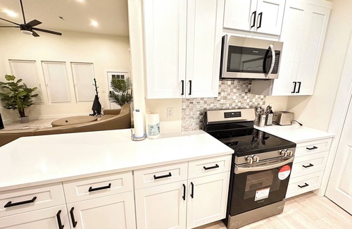 Spartanburg House | Spartanburg 3-Bedroom Home with AC & WiFi , 5 Mins to Downtown Dining & Cafés