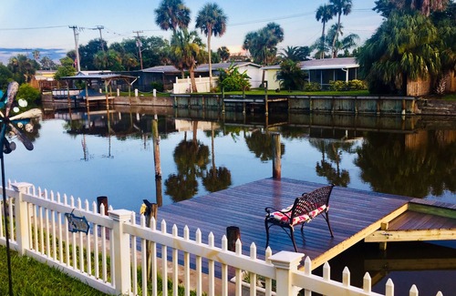 Hampton Homes House | SPEC RATES WATERFRONT/MERRITT ISLAND/COCOA BCH NEAR USSSA, KENNEDY SPACE CENTER
