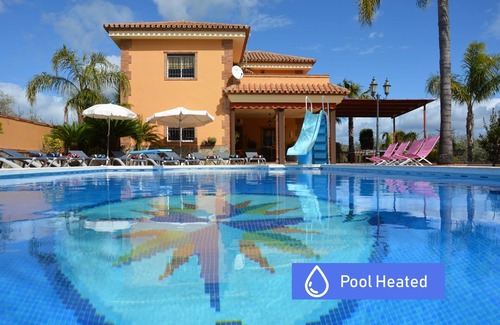 Alhaurin de la Torre Villa | SPECIAL OFFER! Sep/Oct heating the pool for free! Villa Vereda del Palmar/BBQ.
