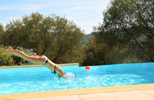Bormes-Les-Mimosas Villa | Special offer July 2025 - Villa* swimming pool, 4 bedrooms, quiet, old village
