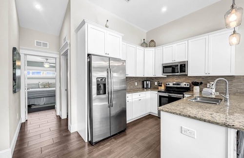 Holmes Beach Villa | Special Rates- Beautiful 4BR Home with Pool, Jacuzzi, game room and beach gear