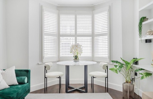 Chelsea Apartment | Specious Bright Flat with Garden in Central London