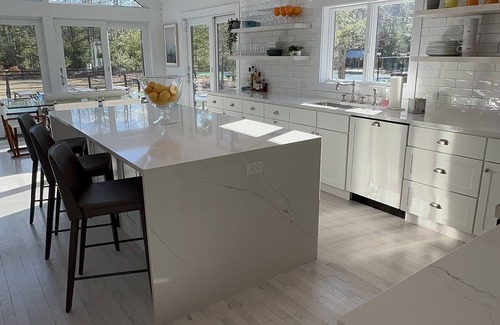 East Hampton Ski Chalet | Spectacular 5 acre secluded private gem
