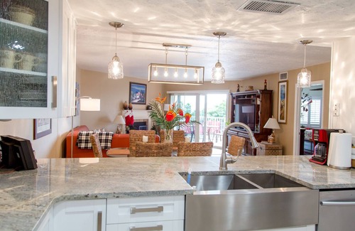 Indian Shores Condo | SPECTACULAR BEACH CONDO. 2/2 PLUS DEN. HEATED POOL - EMAIL US.
