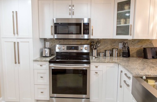 Indian Shores Condo | SPECTACULAR BEACH CONDO. 2/2 PLUS DEN. HEATED POOL - EMAIL US.